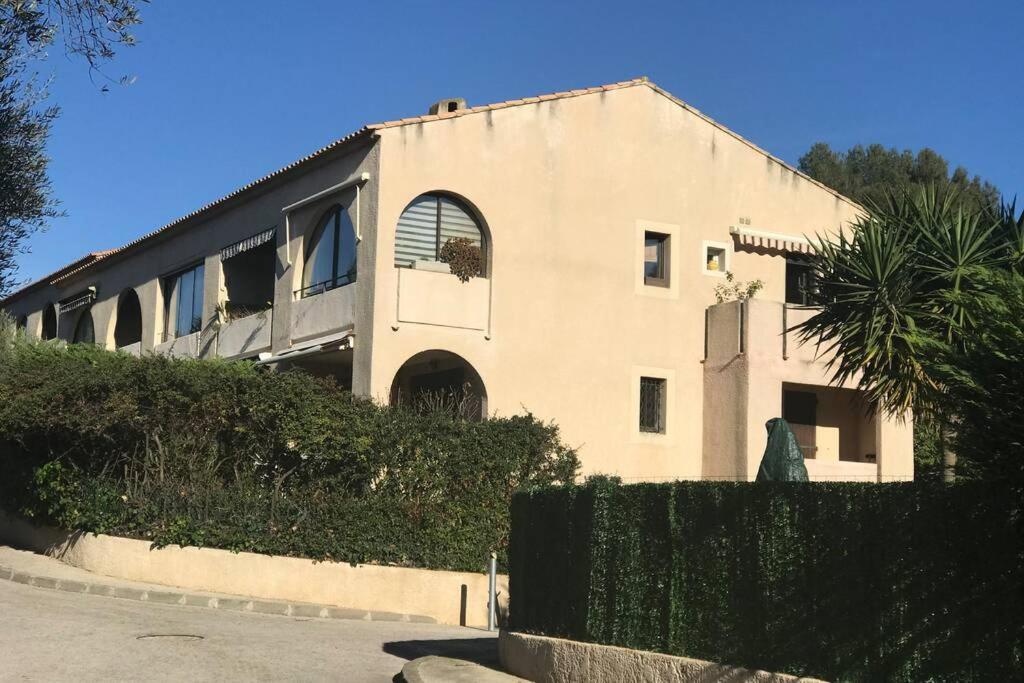 La Petite Pinede Studio Climatise Proche Plage Sanary-sur-Mer Exterior foto